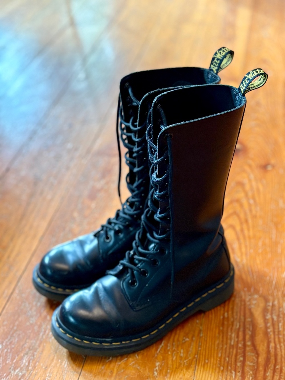 Dr. Martens 14-Eye 1914W Boots, Black Size US 5L